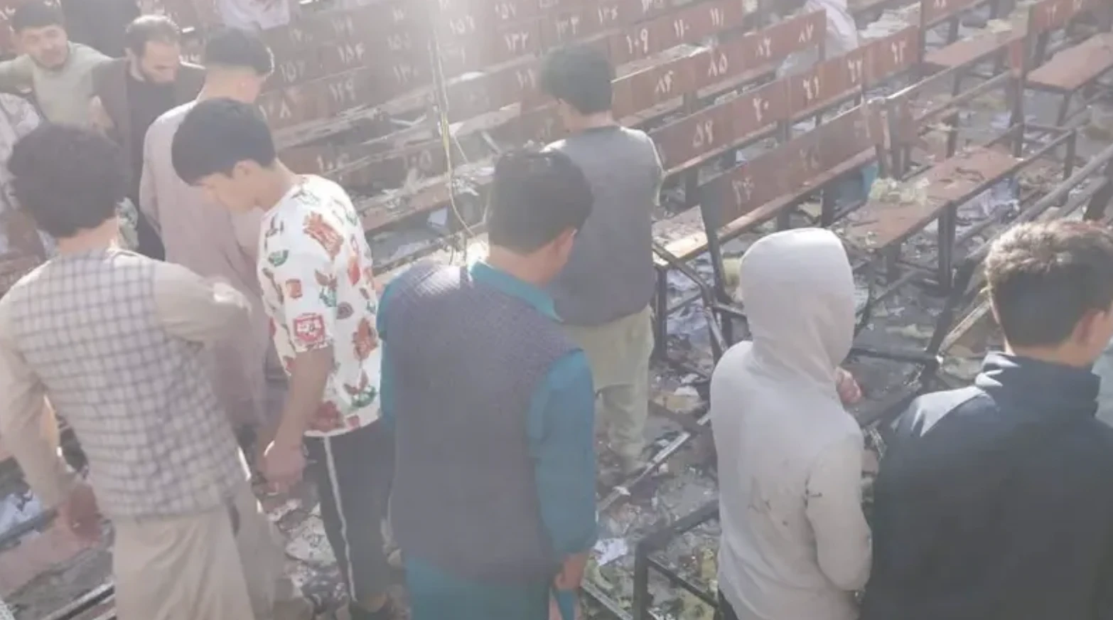 Một góc hiện trường vụ đánh bom.