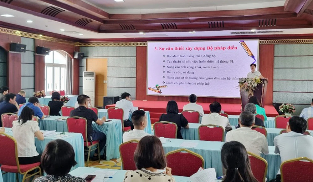 Quang cảnh hội nghị.