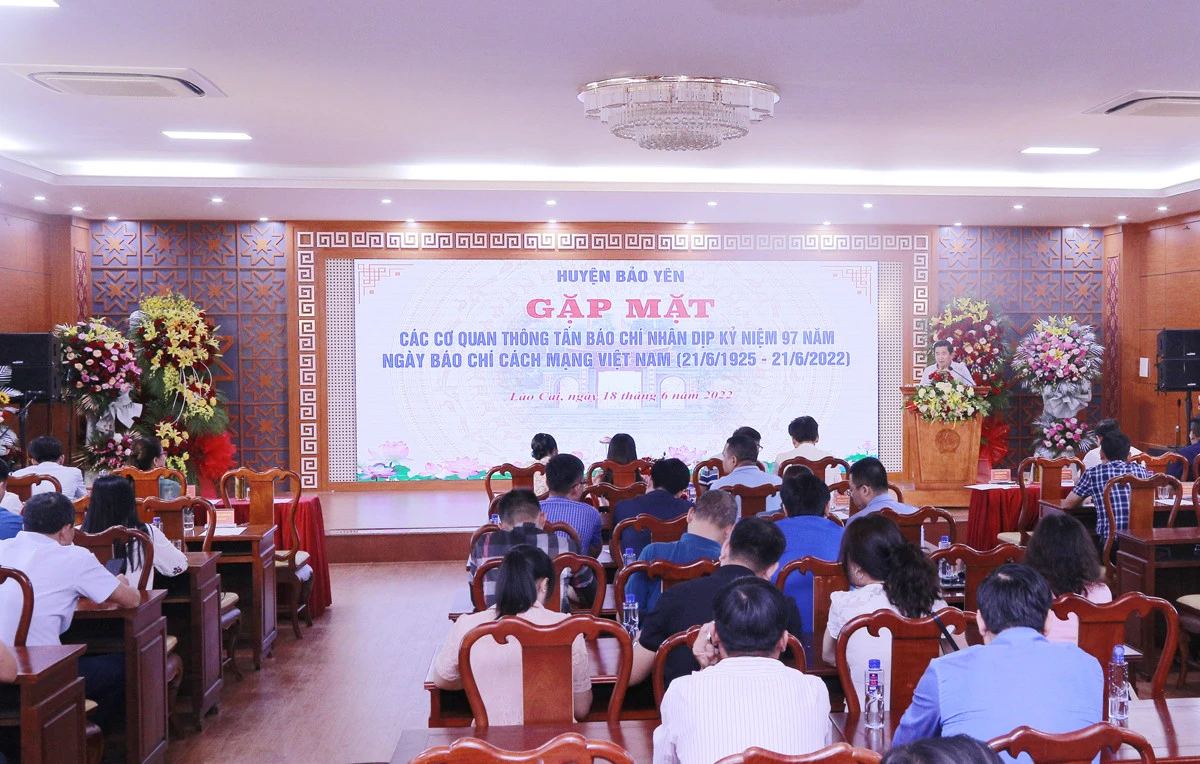 Bảo Yên gặp mặt các cơ quan thông tấn, báo chí ảnh 1