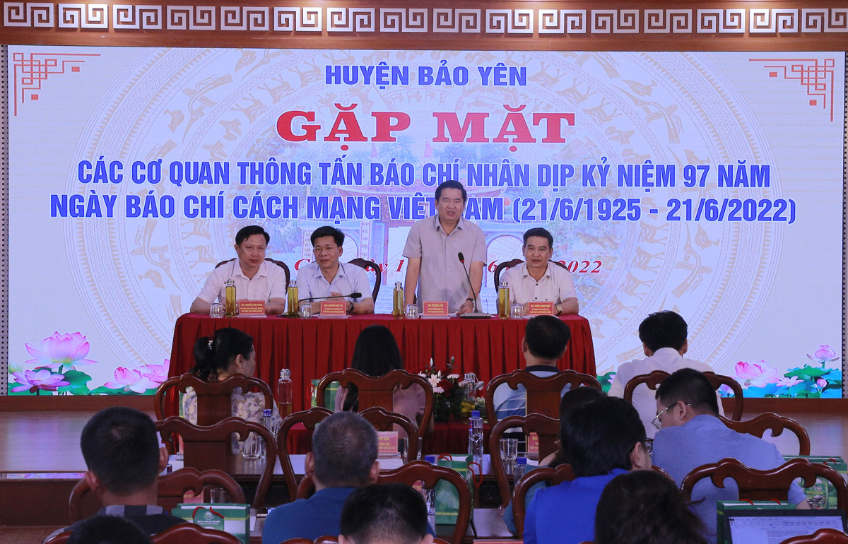 Bảo Yên gặp mặt các cơ quan thông tấn, báo chí ảnh 2