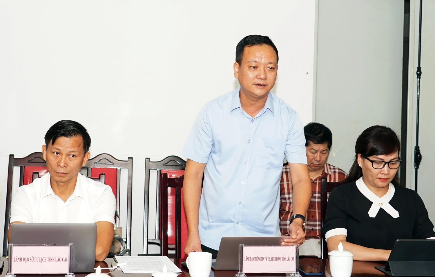 Thường trực UBND tỉnh làm việc với Sở Văn hóa và Thể thao ảnh 4