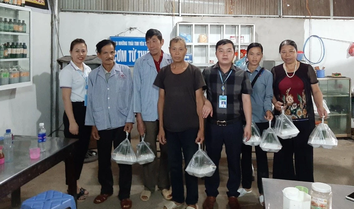 Làm việc thiện xuất phát từ tâm ảnh 1