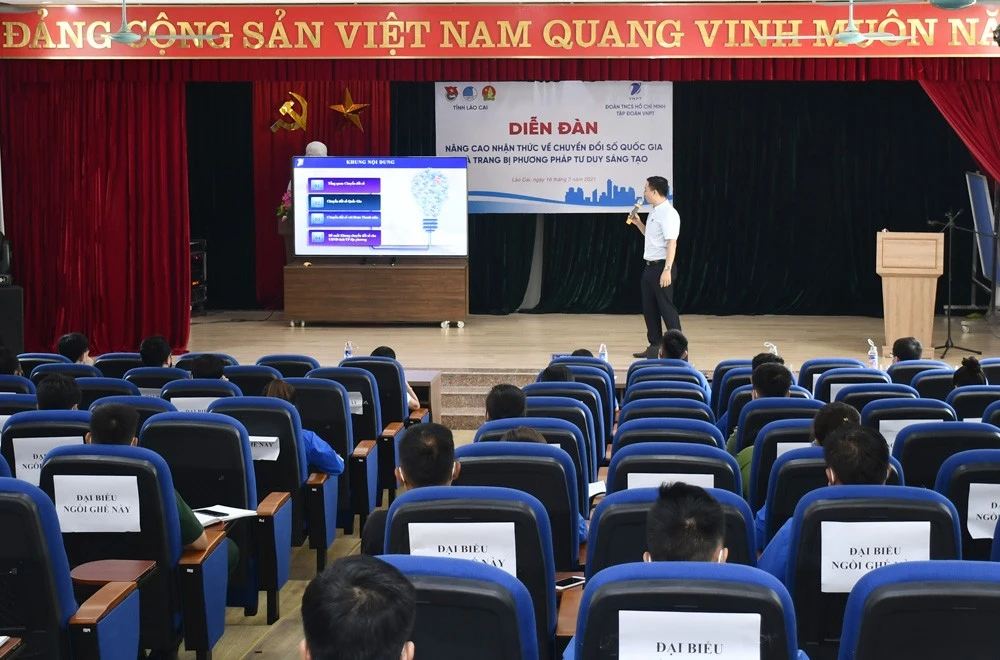 Tỉnh đoàn, Hội LHTN tỉnh tổ chức diễn đàn nâng cao nhận thức chuyển đổi số cho đoàn viên, thanh niên.