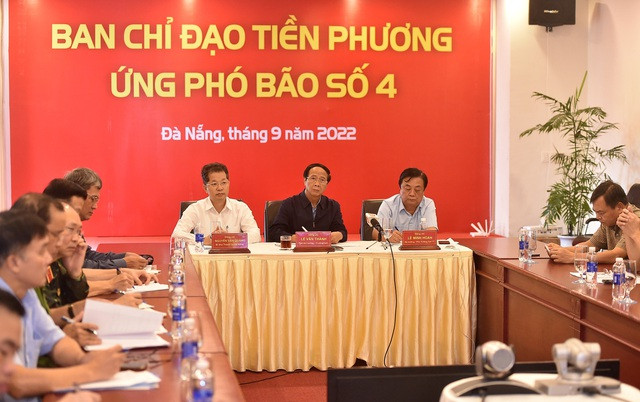Phó Thủ tướng Lê Văn Thành dự hội nghị tại đầu cầu Ban Chỉ đạo tiền phương tại TP. Đà Nẵng.