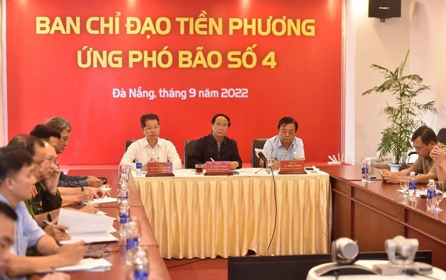 Phó Thủ tướng Lê Văn Thành dự hội nghị tại đầu cầu Ban Chỉ đạo tiền phương tại TP. Đà Nẵng. Phó Thủ tướng Lê Văn Thành dự hội nghị tại đầu cầu Ban Chỉ đạo tiền phương tại TP. Đà Nẵng.