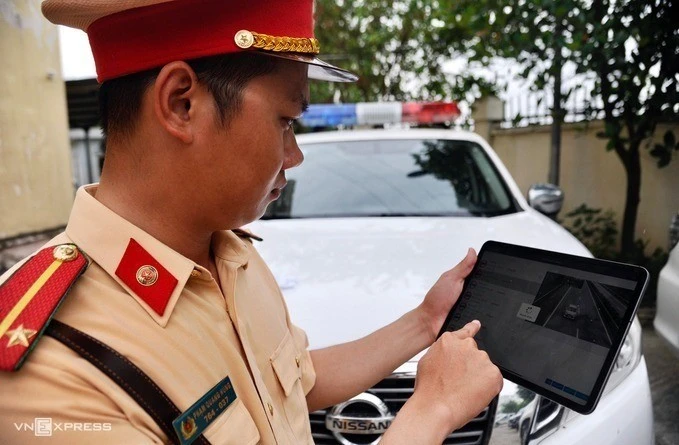 Người vi phạm giao thông ở Hà Nội nộp phạt trực tuyến ảnh 1 Người vi phạm giao thông ở Hà Nội nộp phạt trực tuyến ảnh 1