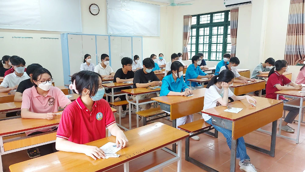 Toàn tỉnh có trên 8.000 thí sinh dự thi vào lớp 10 THPT.