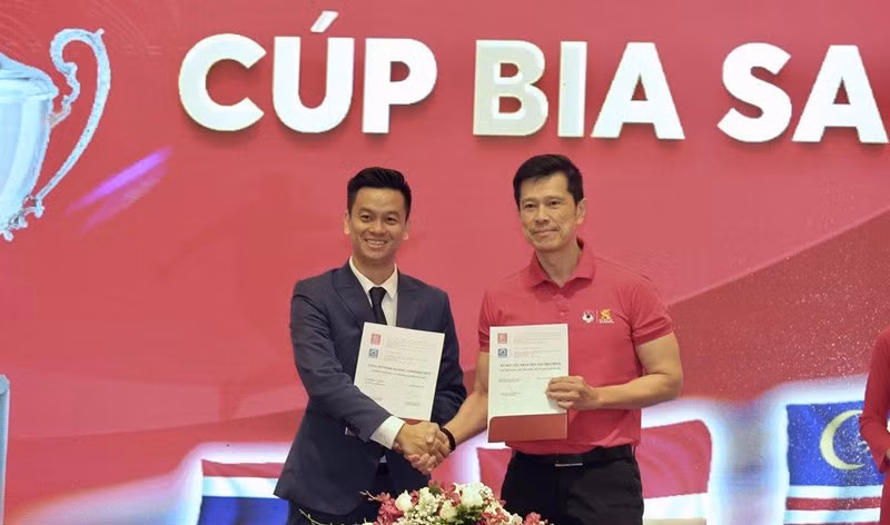 Ra mắt Giải bóng đá 7 người quốc tế tranh Cup bia Sài Gòn năm 2022.