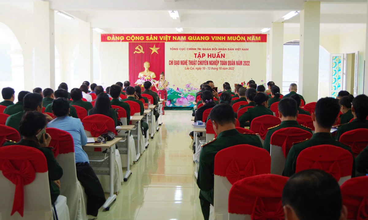 Quang cảnh lớp tập huấn.