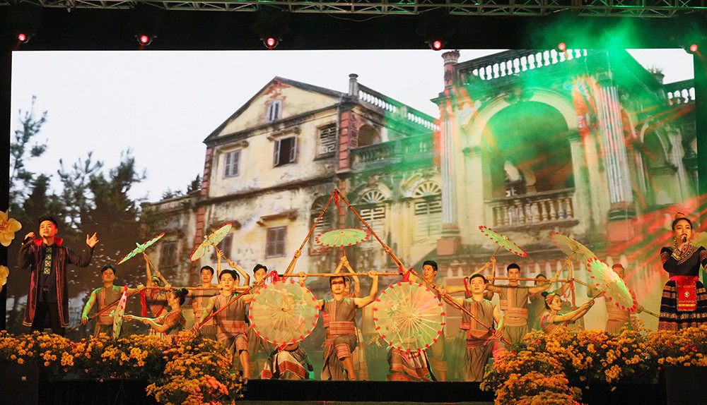 Các hoạt động lễ hội hằng năm được tổ chức tại Bắc Hà luôn hấp dẫn du khách.