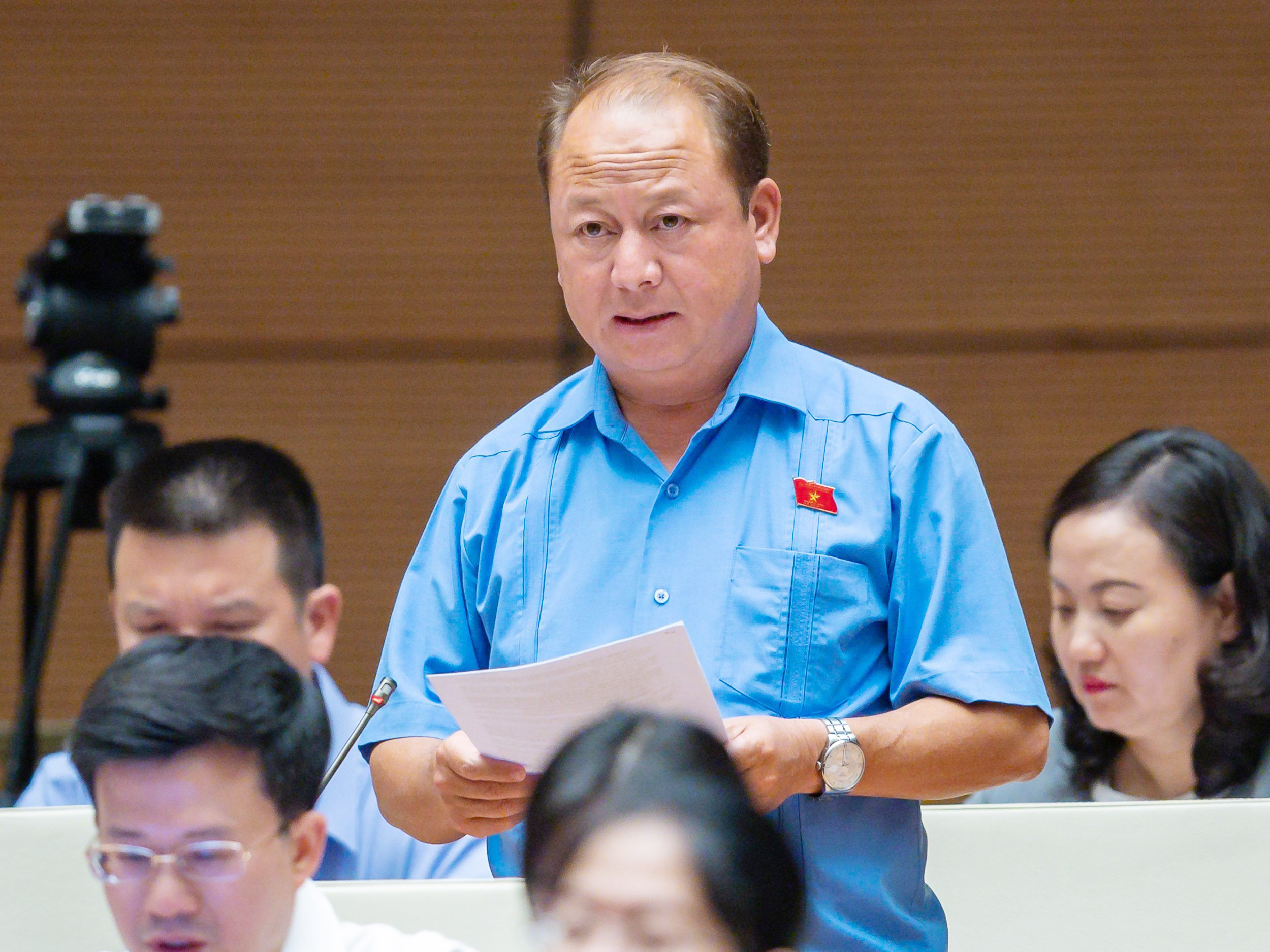 Phó Trưởng Đoàn đại biểu Quốc hội tỉnh Sùng A Lềnh góp ý trực tiếp vào dự thảo Luật Thanh tra (sửa đổi) ảnh 1