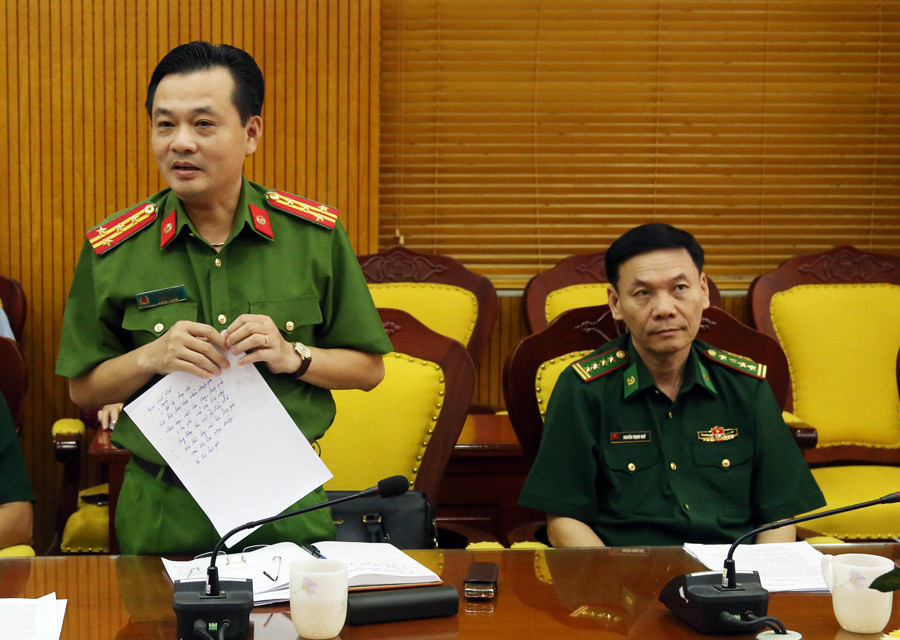 Giám đốc Đài Phát thanh – Truyền hình tỉnh Lào Cai phát biểu trao đổi kinh nghiệm trong công tác tuyên truyền. Tổng Biên tập Báo Sơn La phát biểu trao đổi kinh nghiệm. Phó Giám đốc Công an tỉnh Lào Cai phát biểu trao đổi kinh nghiệm.