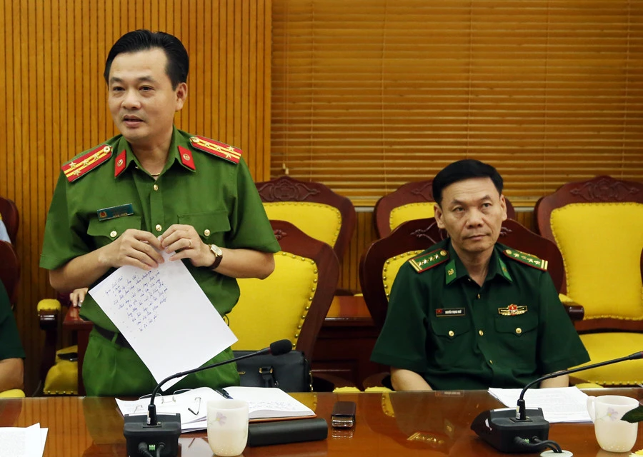 Giám đốc Đài Phát thanh – Truyền hình tỉnh Lào Cai phát biểu trao đổi kinh nghiệm trong công tác tuyên truyền. Tổng Biên tập Báo Sơn La phát biểu trao đổi kinh nghiệm. Phó Giám đốc Công an tỉnh Lào Cai phát biểu trao đổi kinh nghiệm.