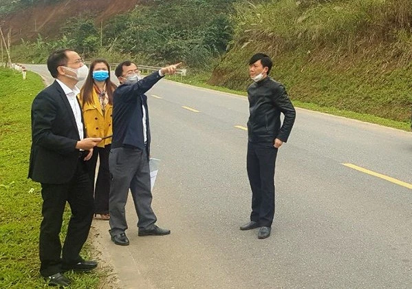 Tập đoàn Intracom khảo sát một số dự án tại huyện Văn Bàn. Tập đoàn Intracom khảo sát một số dự án tại huyện Văn Bàn.