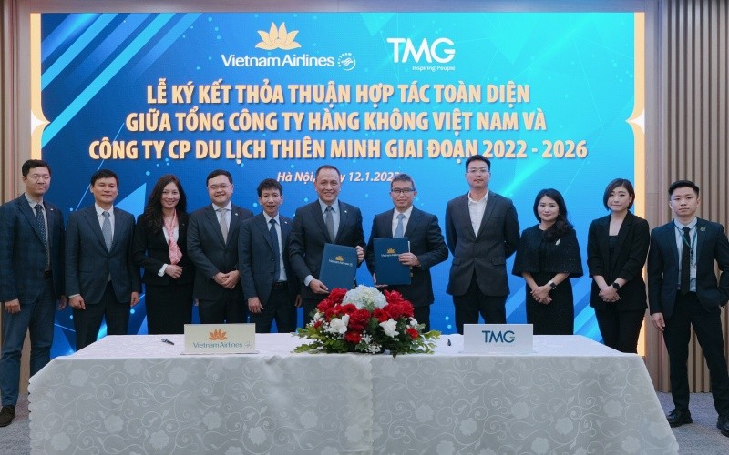 Hợp tác phát triển hàng không và du lịch. (Ảnh: Vietnam Airlines cung cấp) Hợp tác phát triển hàng không và du lịch. (Ảnh: Vietnam Airlines cung cấp)