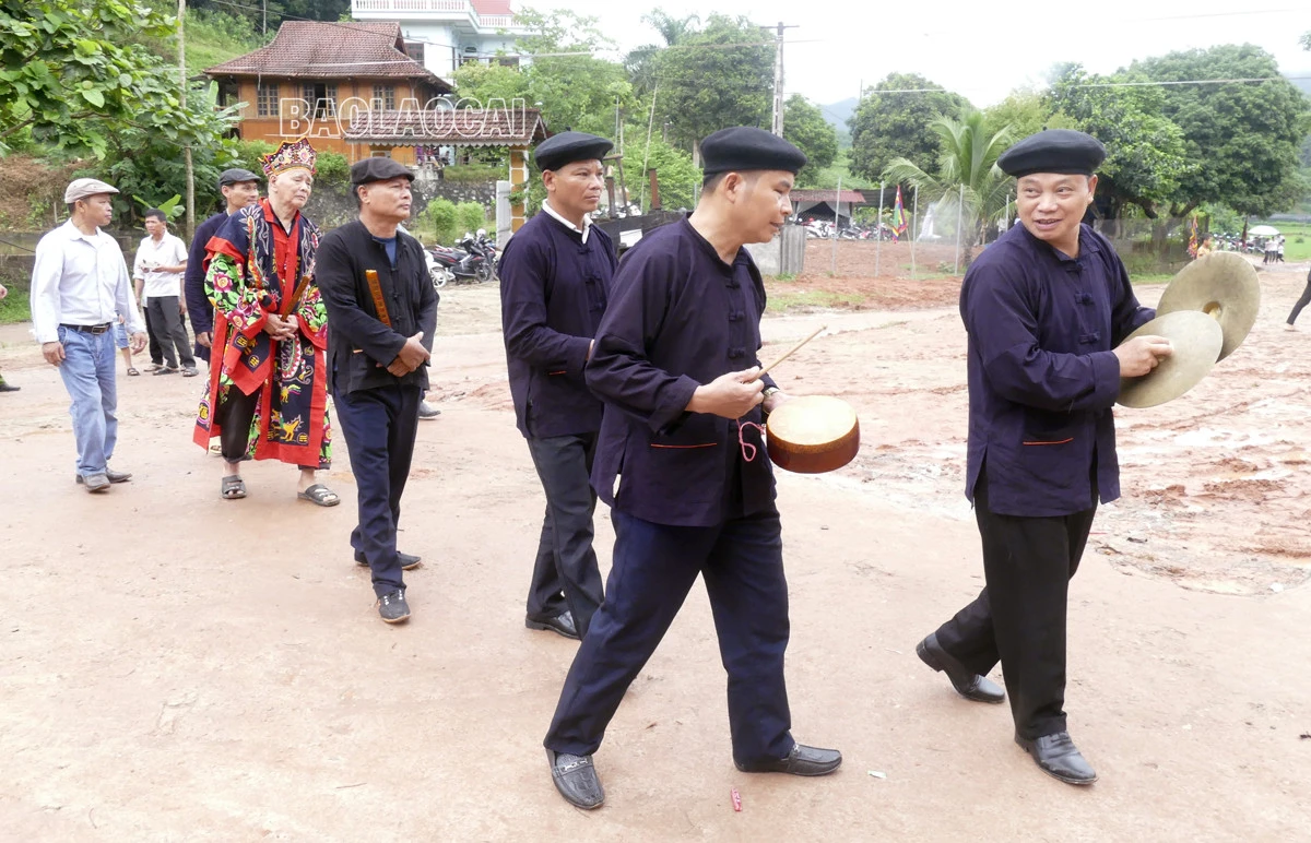 Bảo Yên: Tưng bừng Lễ hội đền Long Khánh ảnh 4