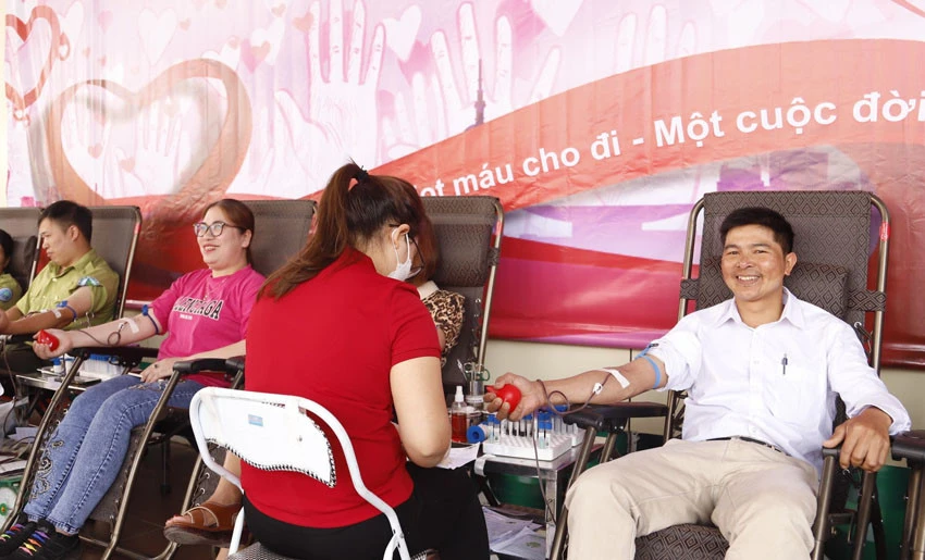 Thị xã Sa Pa: Tiếp nhận 307 đơn vị máu tại Ngày hội hiến máu tình nguyện hè năm 2022 ảnh 2