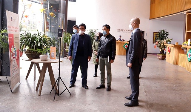 Lãnh đạo thị xã Sa Pa kiểm tra công tác đón khách du lịch tại khách sạo Pao's.