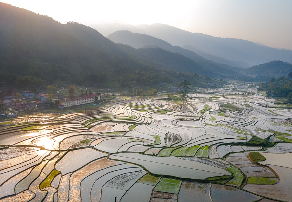 Hợp Thành mùa nước đổ: Bức bích họa của thành phố Lào Cai ảnh 1 Hợp Thành mùa nước đổ: Bức bích họa của thành phố Lào Cai ảnh 1