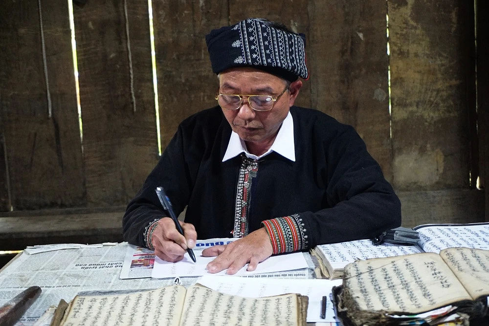 “Cây cao bóng cả” ở Thẳm Con ảnh 1