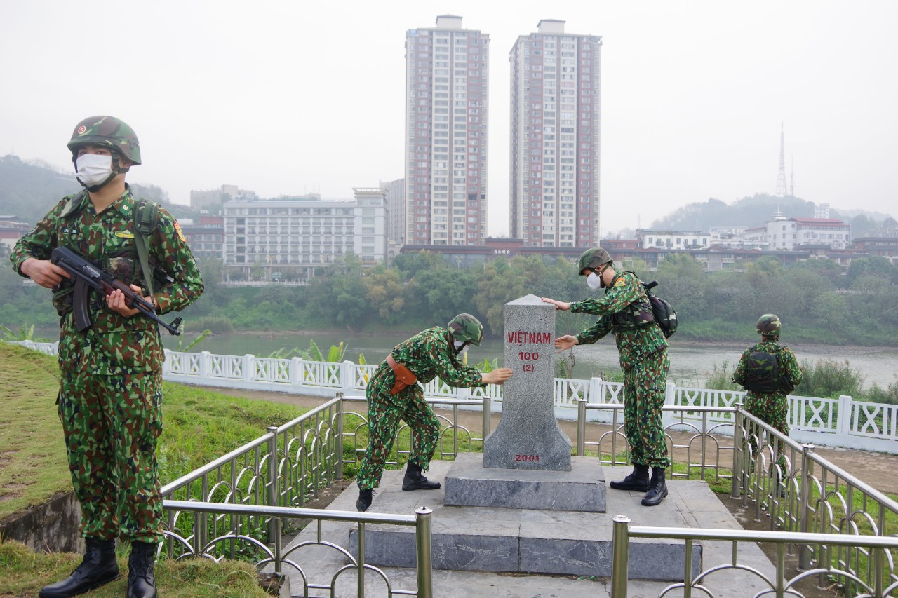 Giữ gìn "phên dậu" của Tổ quốc ảnh 1 Giữ gìn "phên dậu" của Tổ quốc ảnh 1