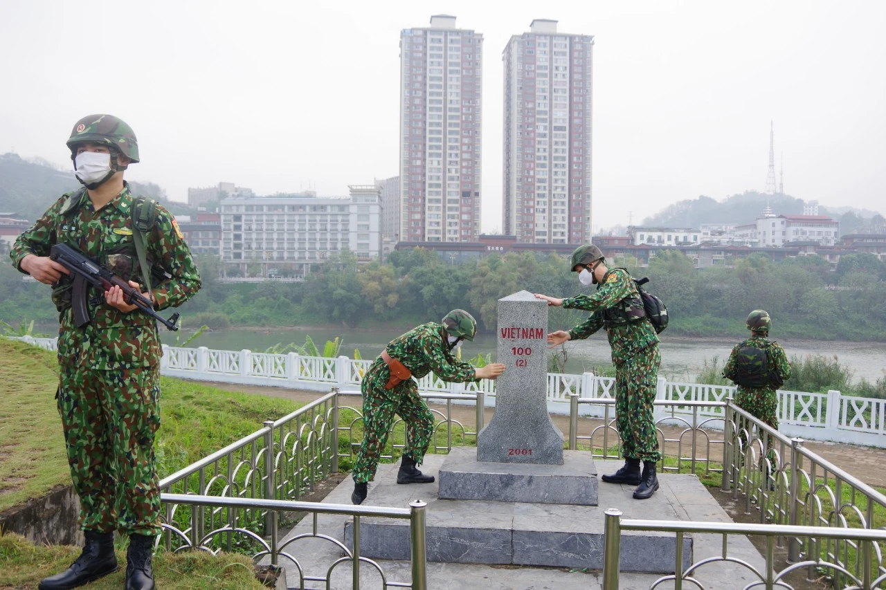 Giữ gìn "phên dậu" của Tổ quốc ảnh 1 Giữ gìn "phên dậu" của Tổ quốc ảnh 1