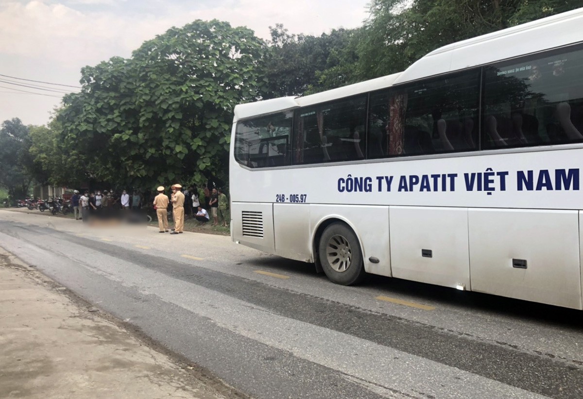 Va chạm với ô tô, nam thanh niên điều khiển mô tô tử vong tại chỗ ảnh 1