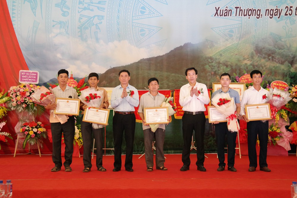 Xã Xuân Thượng đón bằng công nhận đạt chuẩn nông thôn mới và công nhận động Tiên Cảnh là danh thắng cấp tỉnh ảnh 5