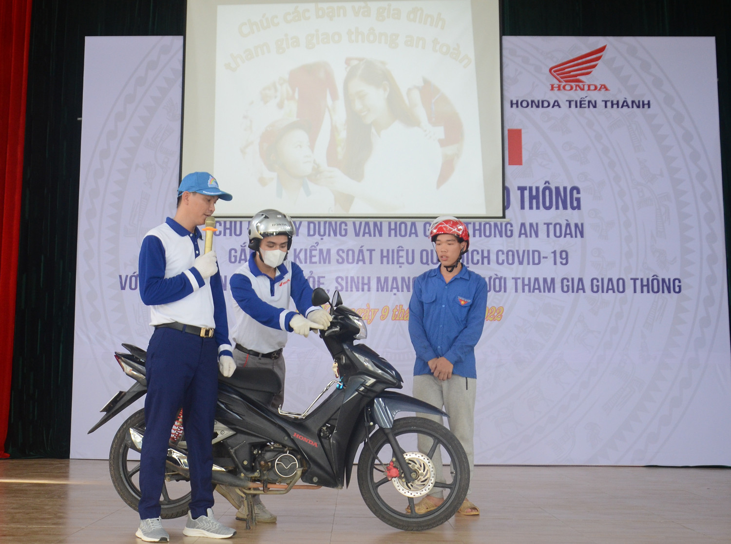 Nhiều hoạt động trong Ngày hội thanh niên với văn hoá giao thông năm 2022 ảnh 5