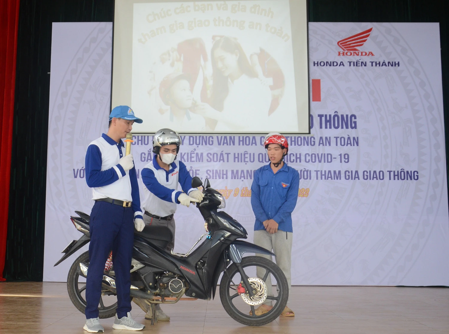 Nhiều hoạt động trong Ngày hội thanh niên với văn hoá giao thông năm 2022 ảnh 5