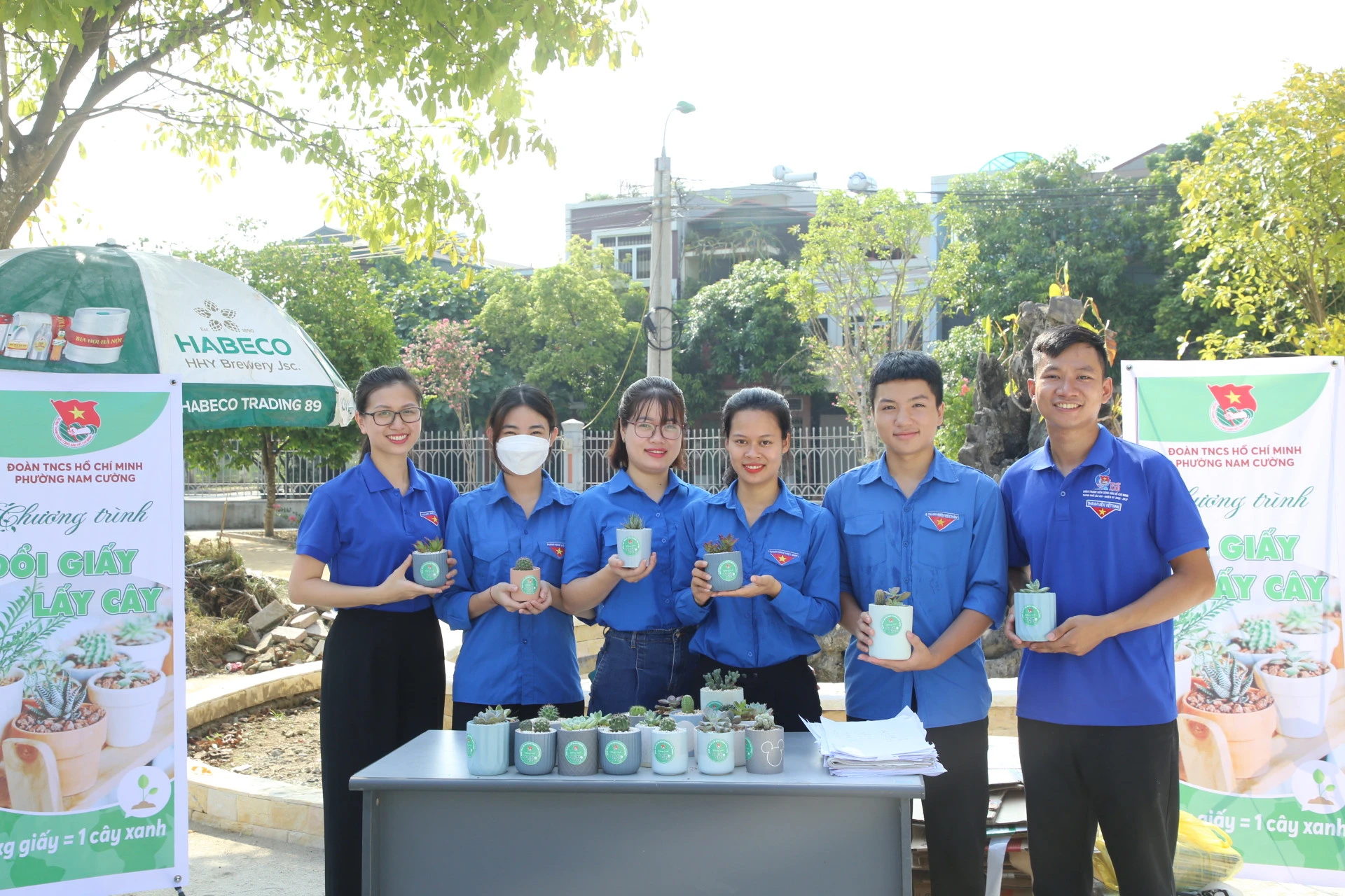 Đoàn Thanh niên phường Nam Cường tổ chức chương trình "Đổi giấy lấy cây xanh" ảnh 1