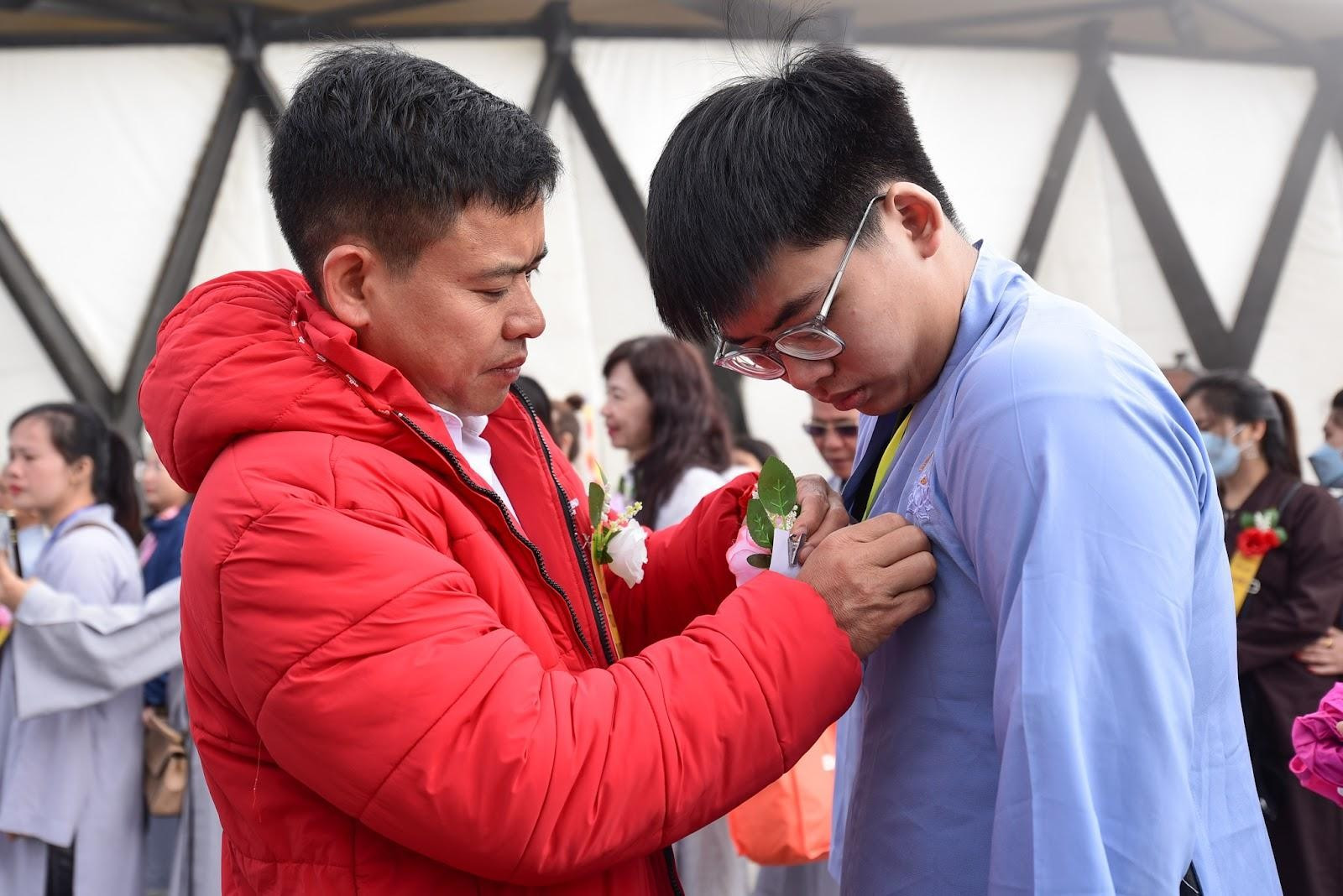 Mùa Vu Lan báo hiếu, phật tử tìm về đỉnh thiêng Fansipan bái Phật, cầu bình an tới đấng sinh thành ảnh 3 Mùa Vu Lan báo hiếu, phật tử tìm về đỉnh thiêng Fansipan bái Phật, cầu bình an tới đấng sinh thành ảnh 3