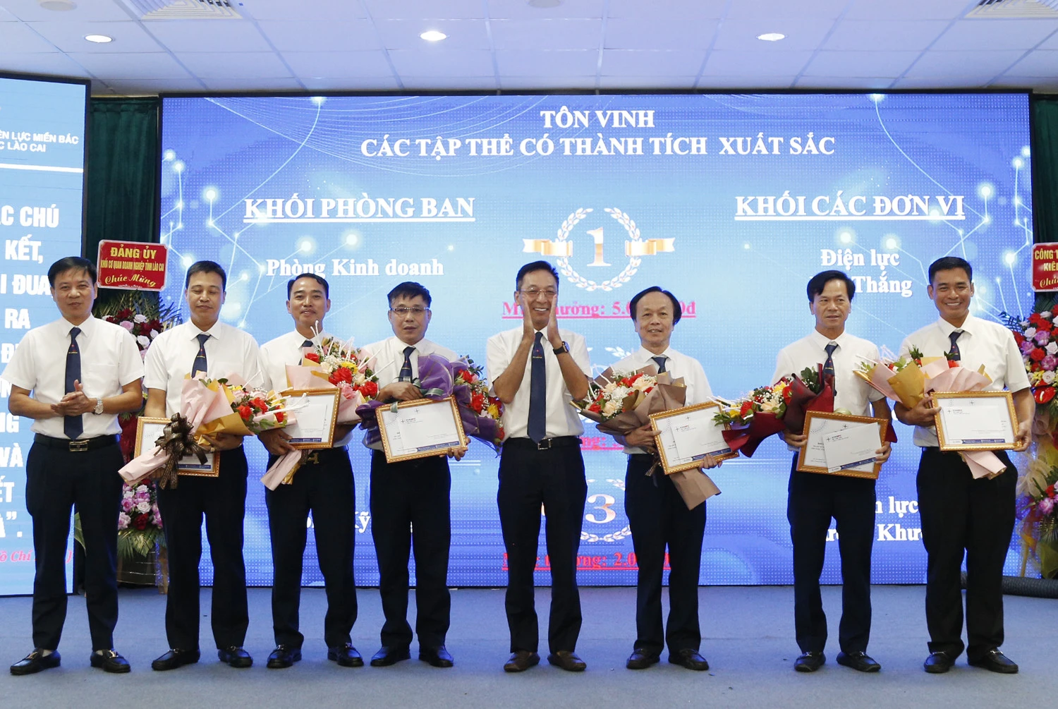 PC Lào Cai kỷ niệm 64 năm Ngày Bác Hồ lên thăm Nhà máy Điện Lào Cai ảnh 4