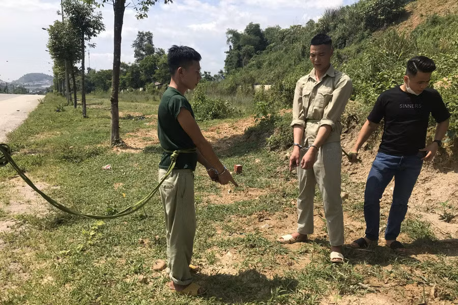 Thực nghiệm hiện trường vụ trộm cắp tài sản. Thực nghiệm hiện trường vụ trộm cắp tài sản.