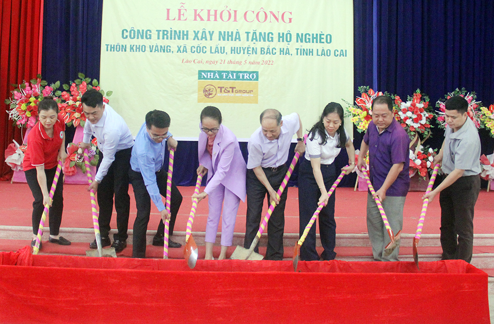 Khởi công xây dựng 5 nhà cho hộ nghèo xã Cốc Lầu ảnh 5