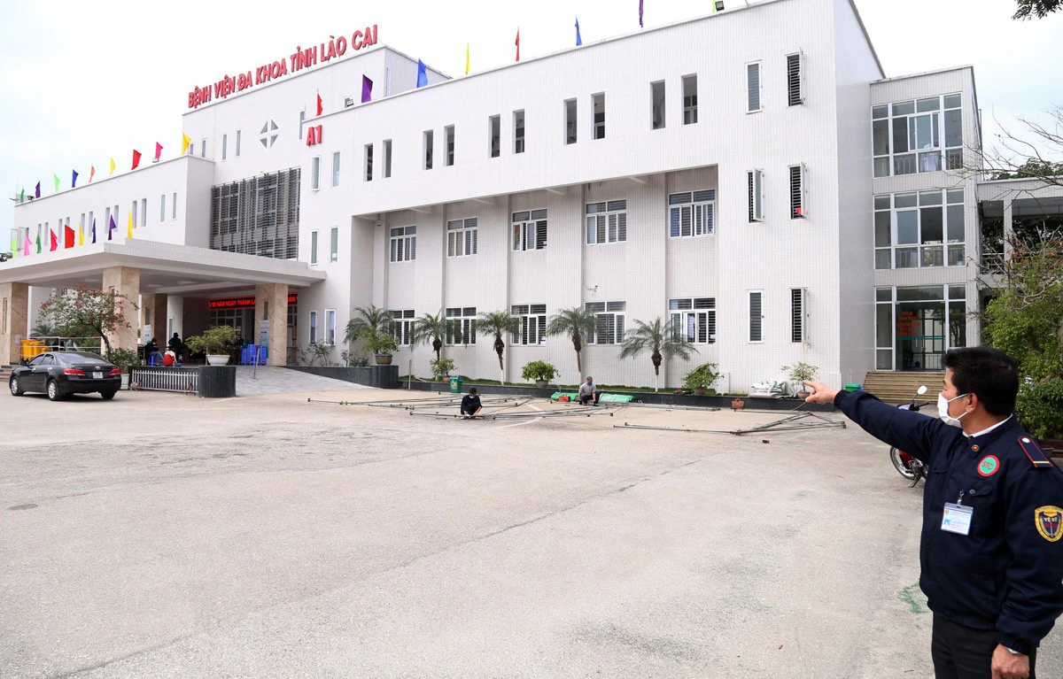 Lực lượng bảo vệ các bệnh viện cần thường xuyên kiểm tra, theo dõi những đối tượng khả nghi để có biện pháp xử lý kịp thời.