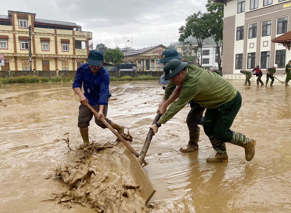 Mường Khương: Khẩn trương khắc phục hậu quả mưa lũ ảnh 2