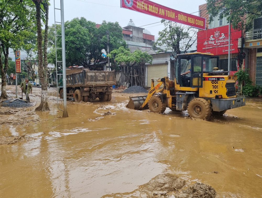 Mường Khương: Khẩn trương khắc phục hậu quả mưa lũ ảnh 5