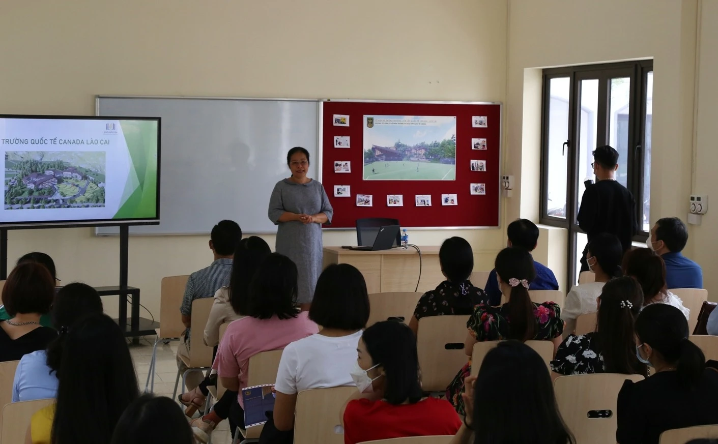 Gần 300 phụ huynh tham gia Ngày hội tuyển sinh đầu tiên của Trường Quốc tế Canada Lào Cai ảnh 4