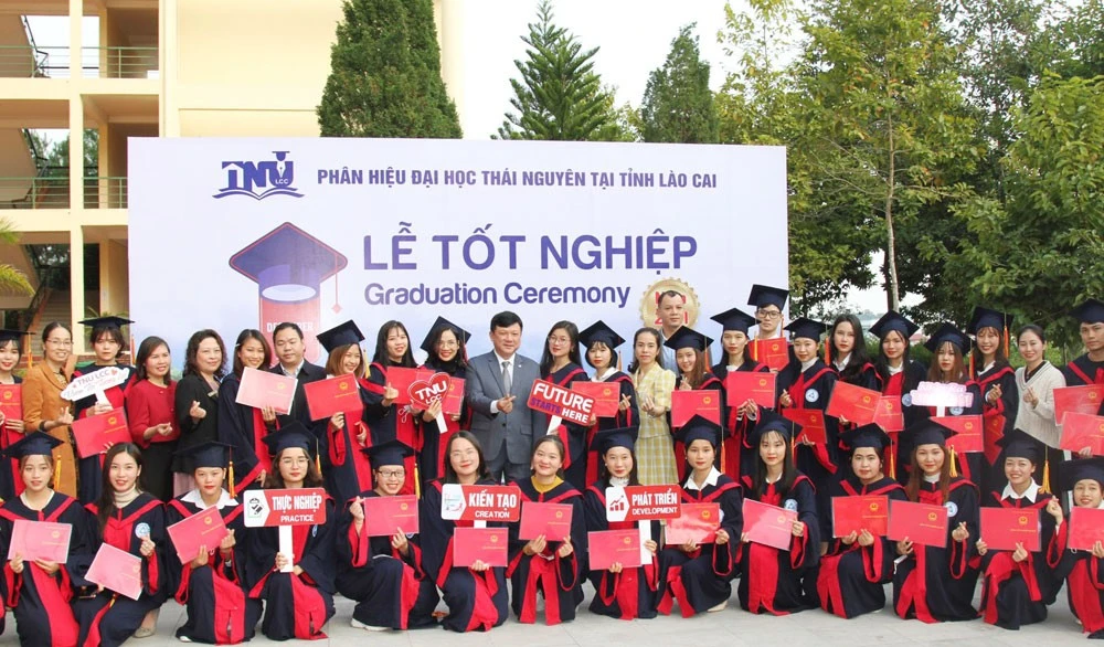 Phân hiệu Đại hiệu Thái Nguyên tại tỉnh Lào Cai phấn đấu dẫn đầu khu vực và đạt chuẩn quốc tế ảnh 2