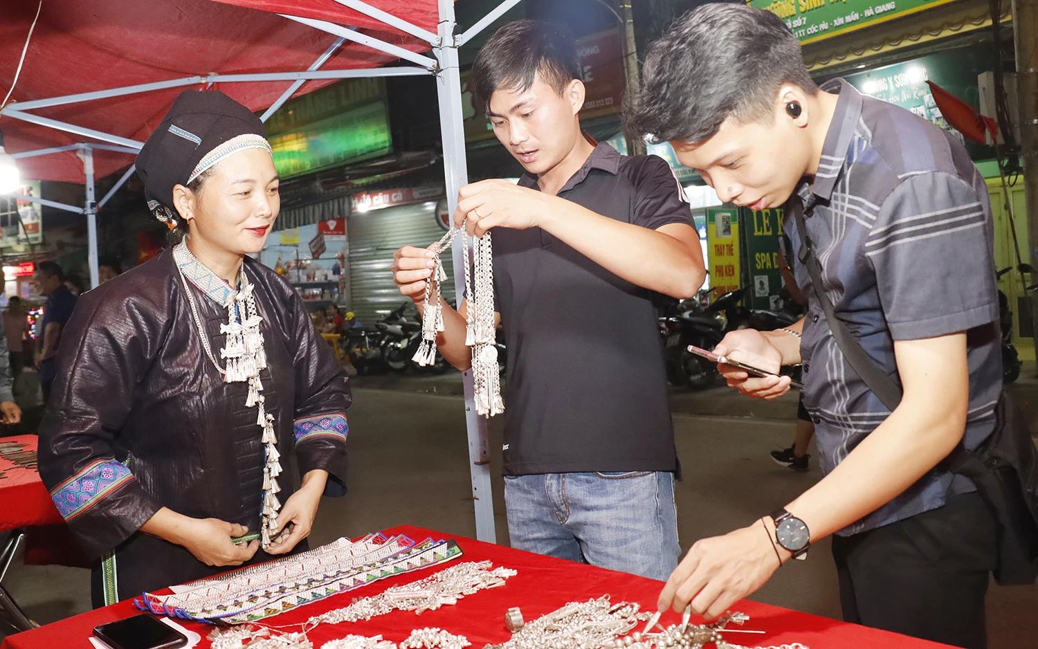 Đề xuất giải pháp phát triển tour du lịch mới gắn kết Lào Cai - Hà Giang ảnh 6