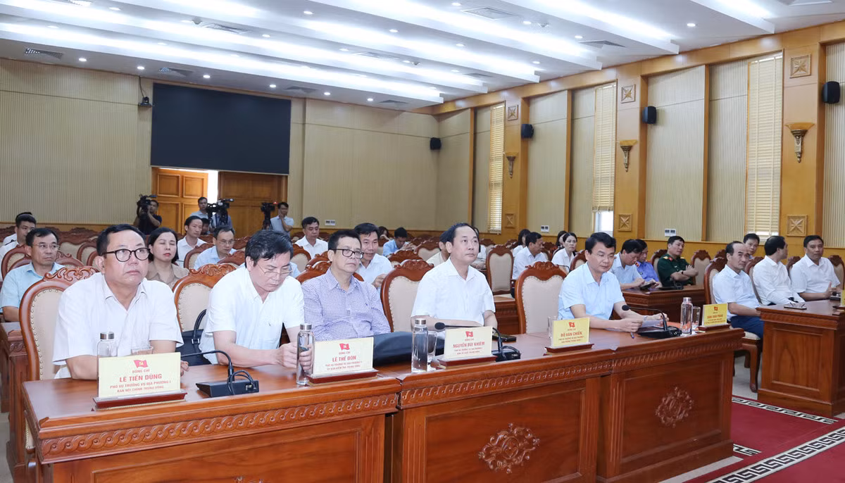 Các đại biểu tham dự Hội nghị.