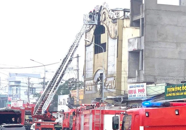 Công an Bình Dương khởi tố vụ án cháy quán karaoke An Phú ảnh 1