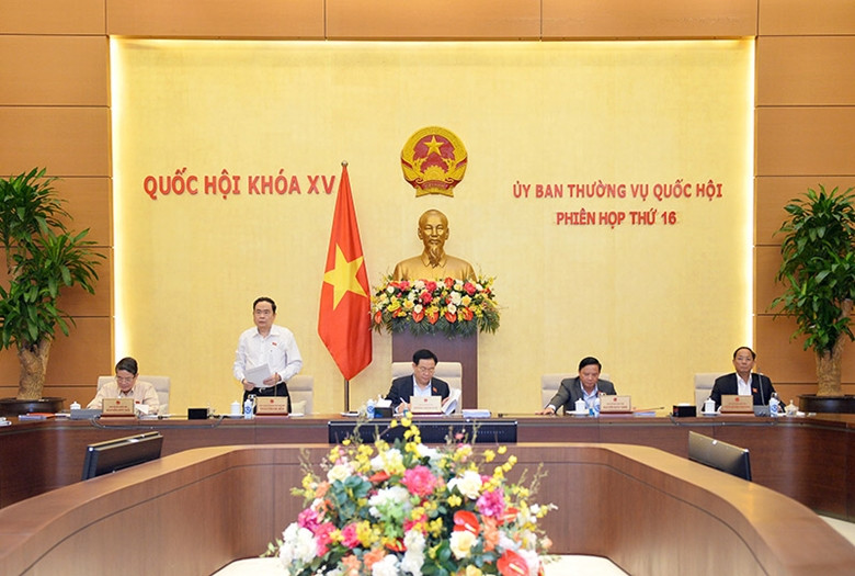 Phiên họp chiều 11/10 của Ủy ban Thường vụ Quốc hội.