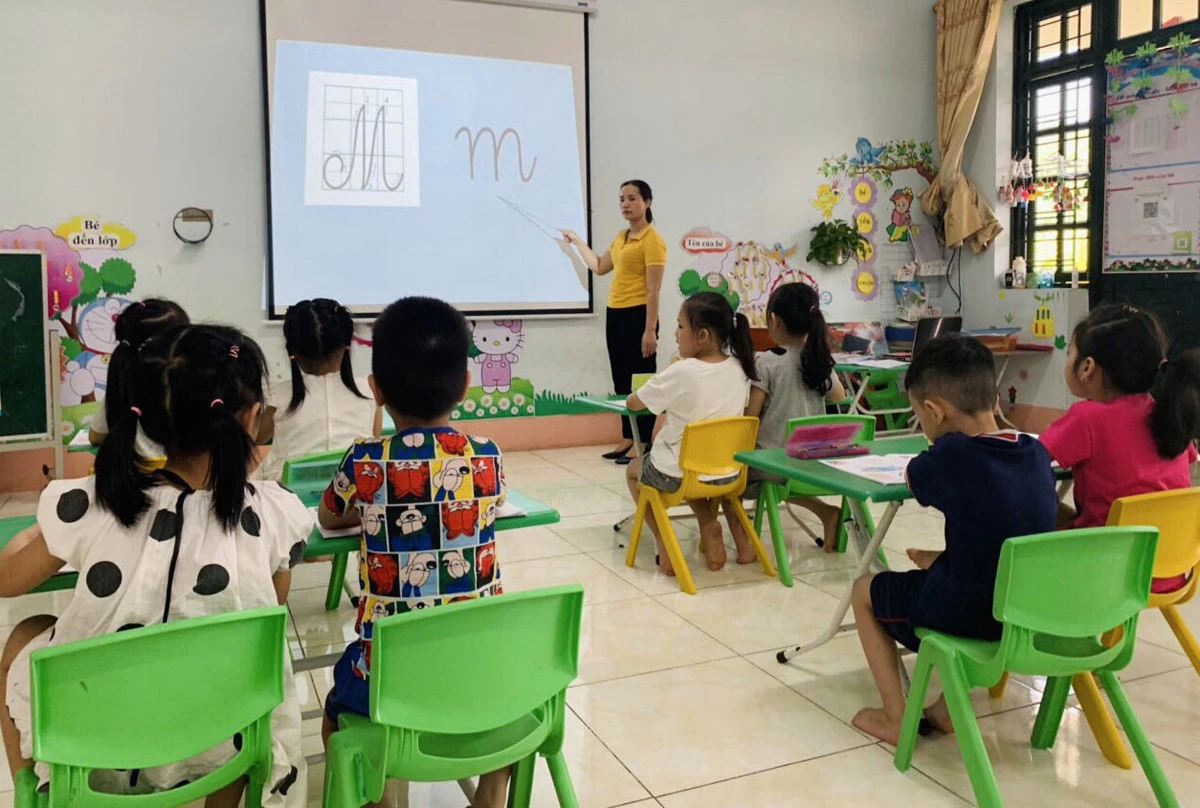 Nở rộ các lớp “tiền tiểu học” ảnh 2