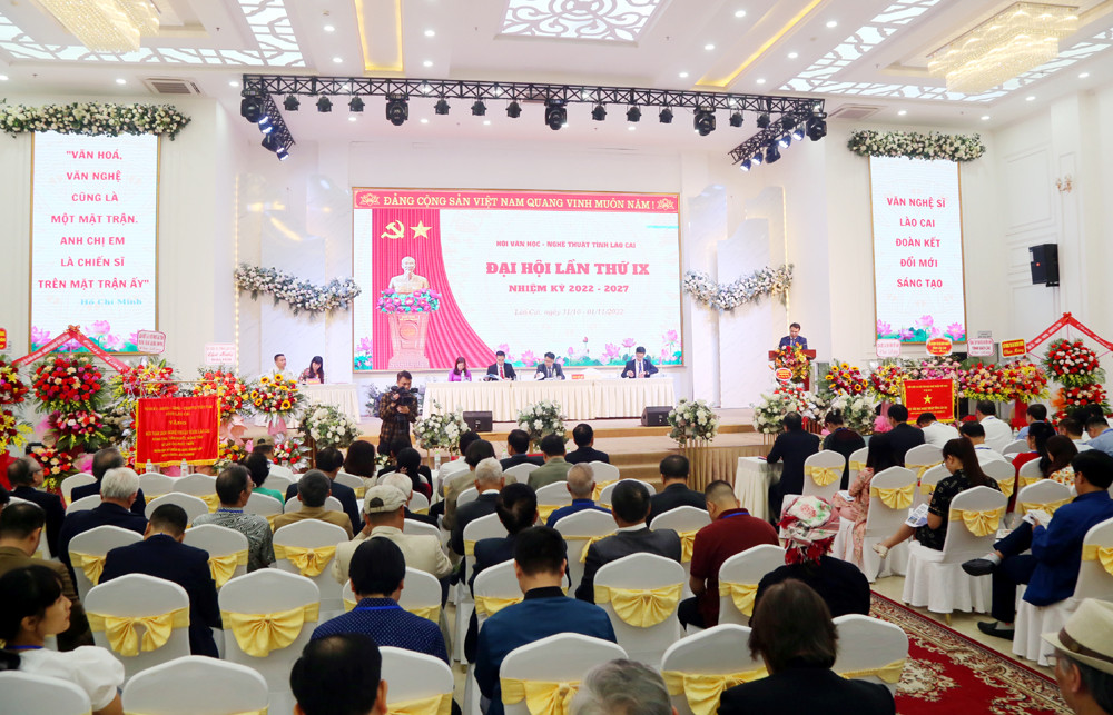 Quang cảnh Đại hội phiên chính thức.