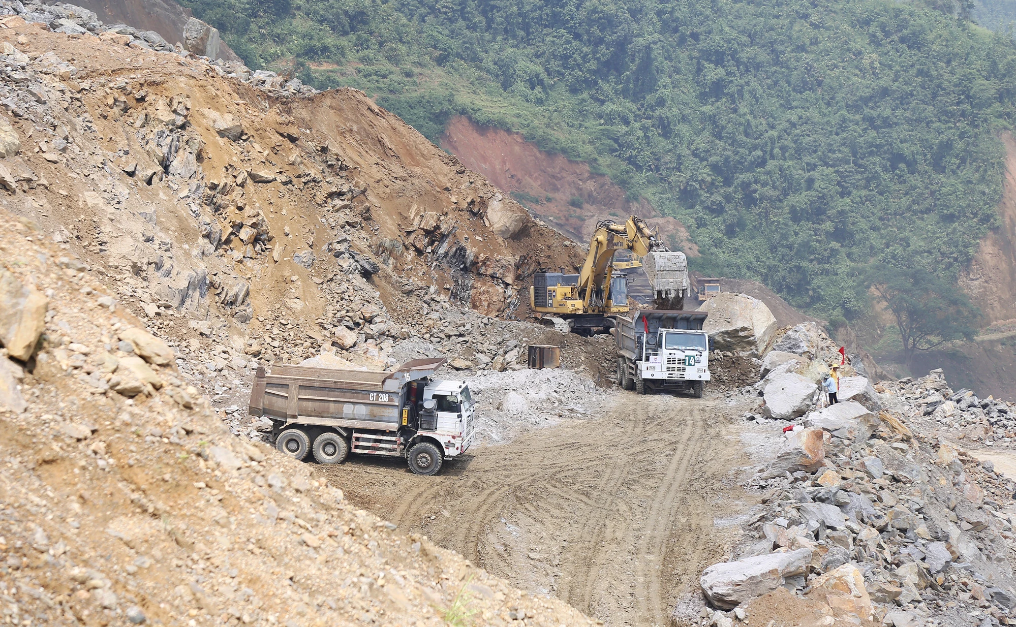 Duy trì mạch sản xuất công nghiệp những ngày nghỉ lễ Quốc khánh 2/9 ảnh 4