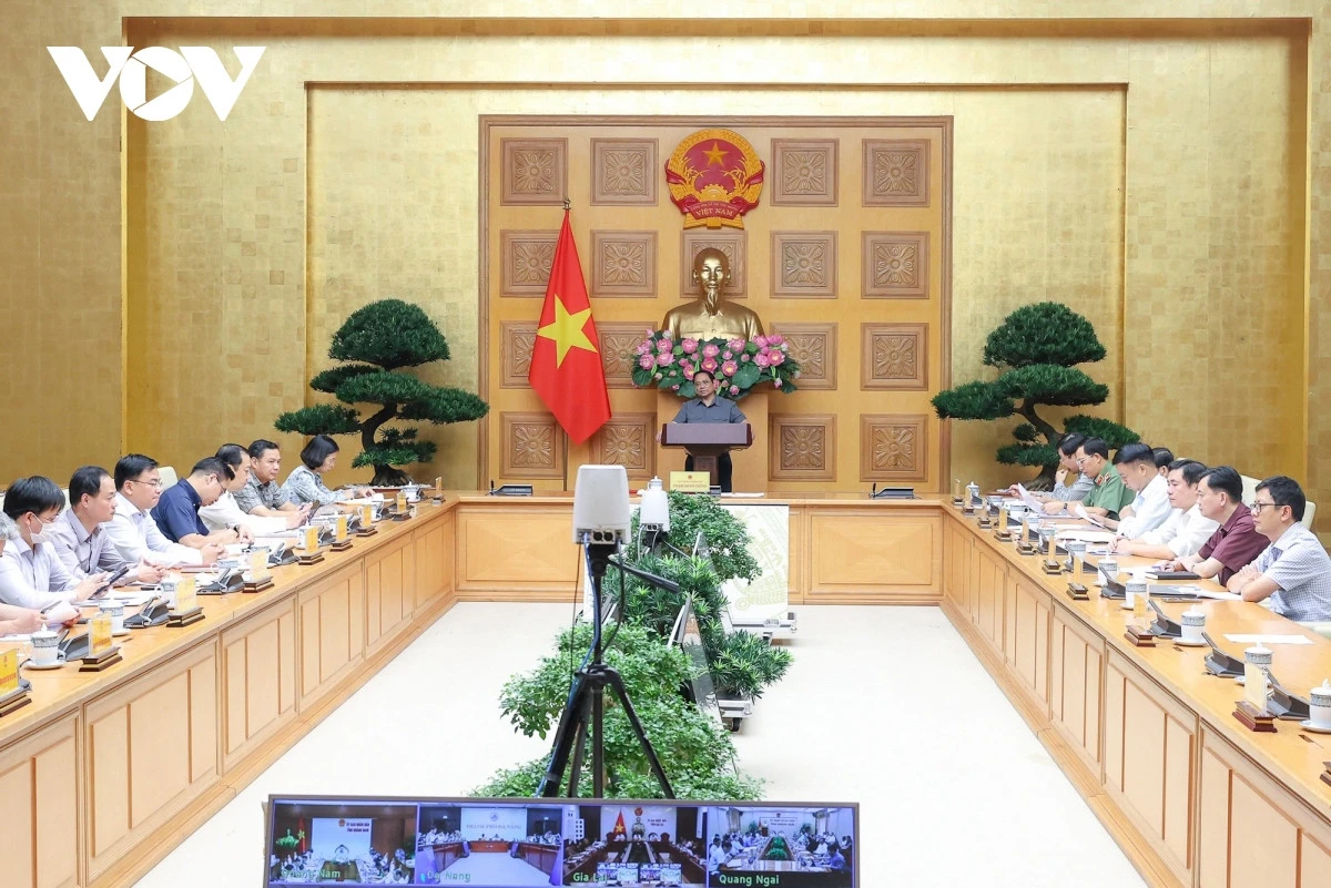 Thủ tướng Chính phủ Phạm Minh Chính chủ trì họp trực tuyến với 8 địa phương Miền Trung và Tây Nguyên. Thủ tướng Chính phủ Phạm Minh Chính chủ trì họp trực tuyến với 8 địa phương Miền Trung và Tây Nguyên.
