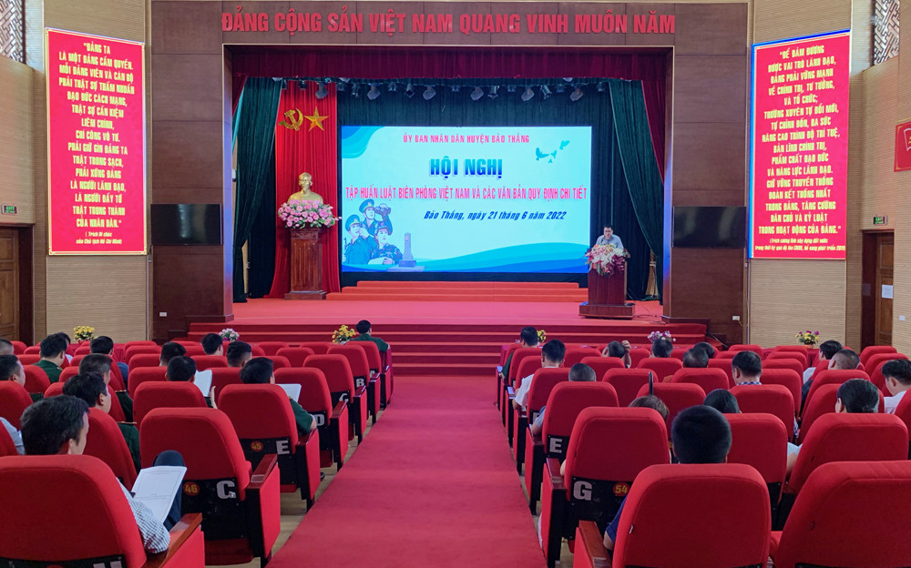 Quang cảnh hội nghị.