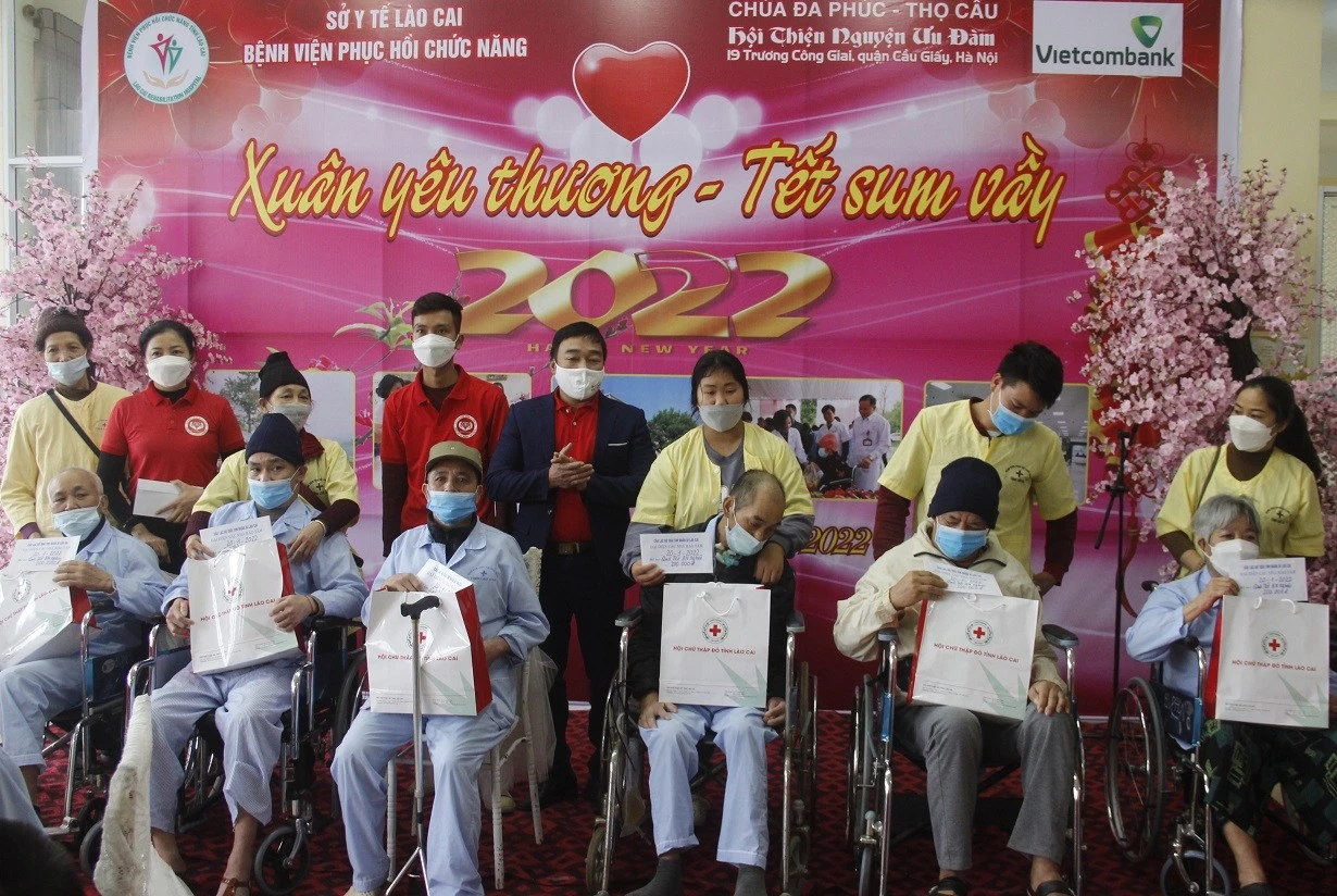 Ấm áp Chương trình “Xuân yêu thương - Tết sum vầy" ảnh 3